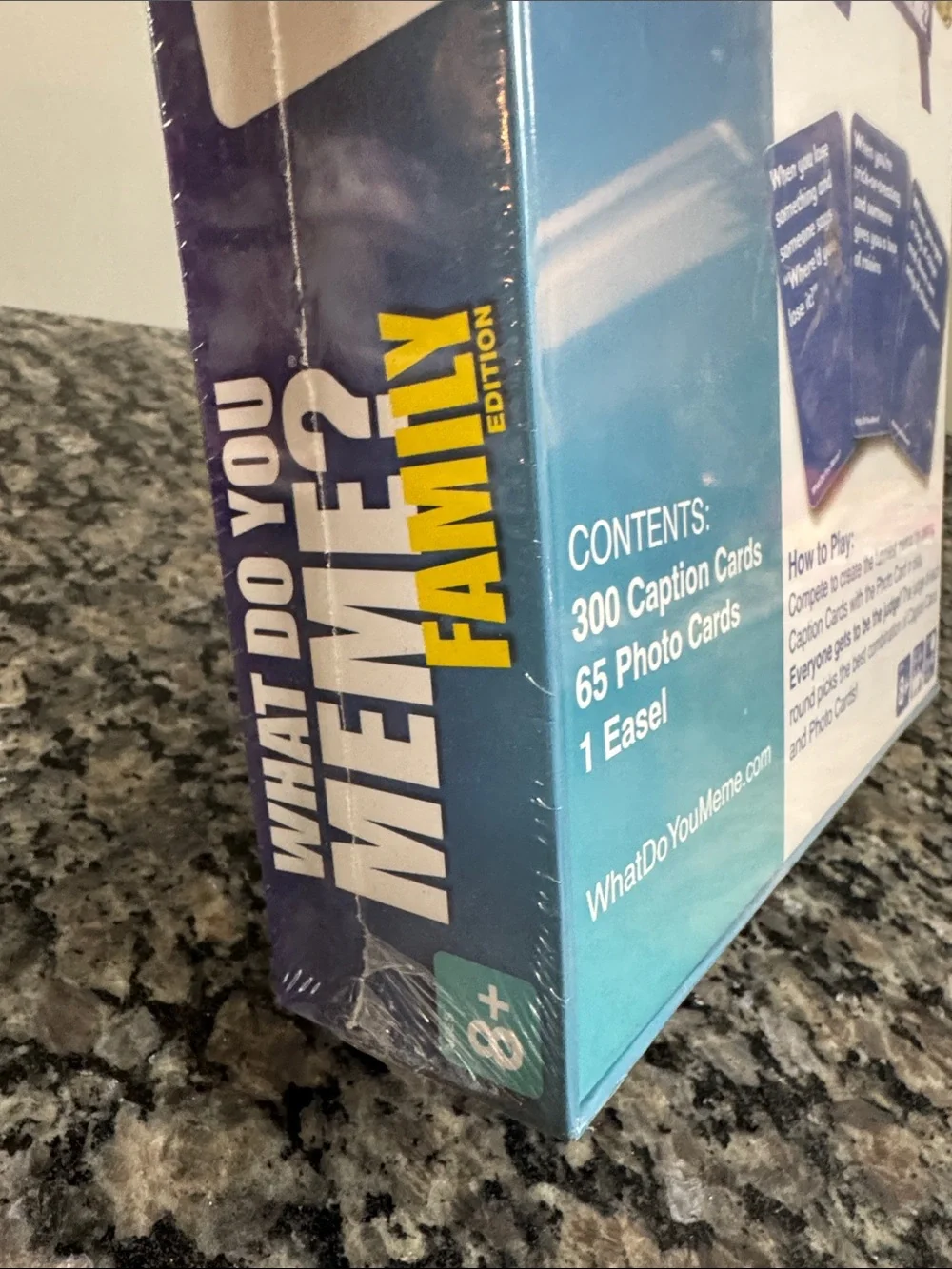 What do you meme? Family Edition Party Game NWT